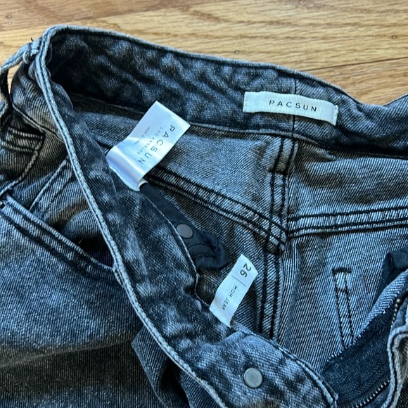 Black pacsun mom jeans women’s 26 - Picture 5 of 6